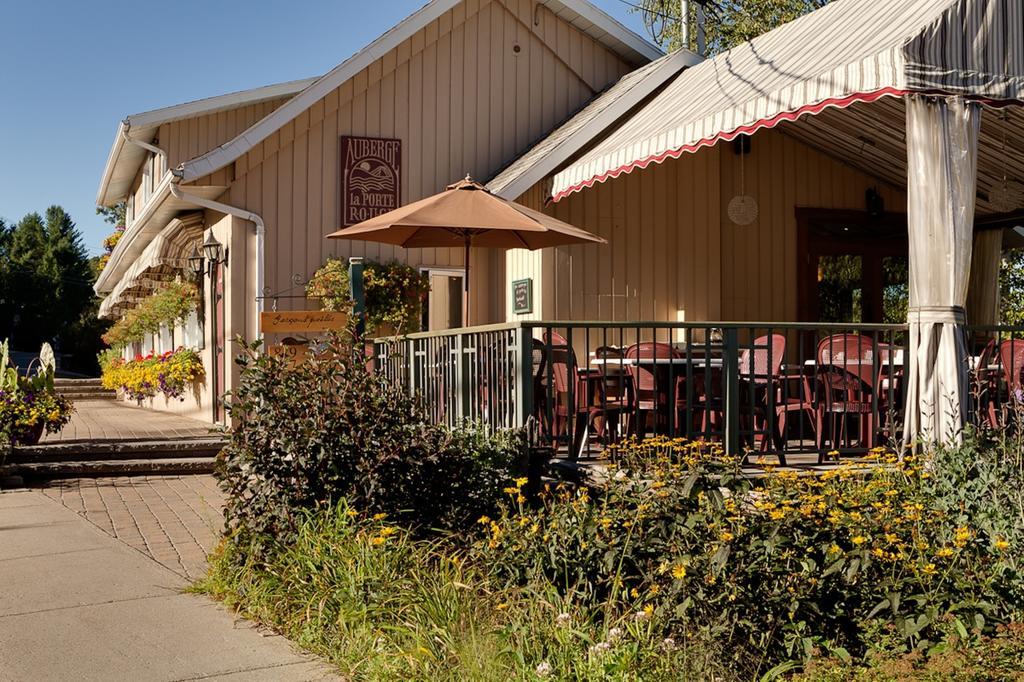 Auberge La Porte Rouge Mont-Tremblant Ruang foto