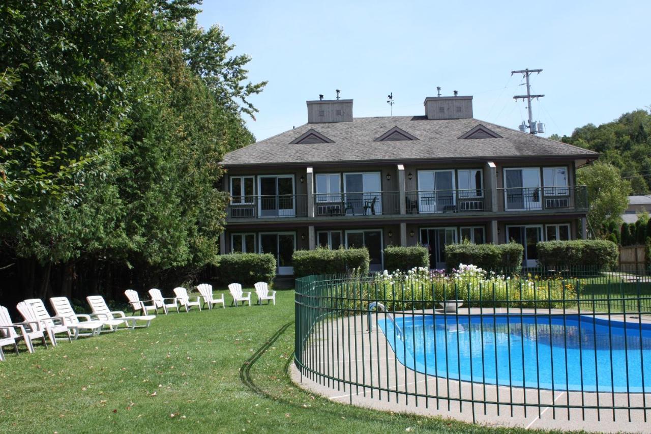 Auberge La Porte Rouge Mont-Tremblant Bagian luar foto